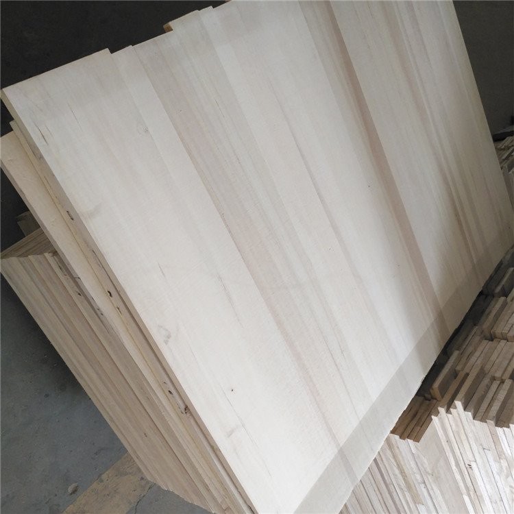 Behandlad White Poplar Board
